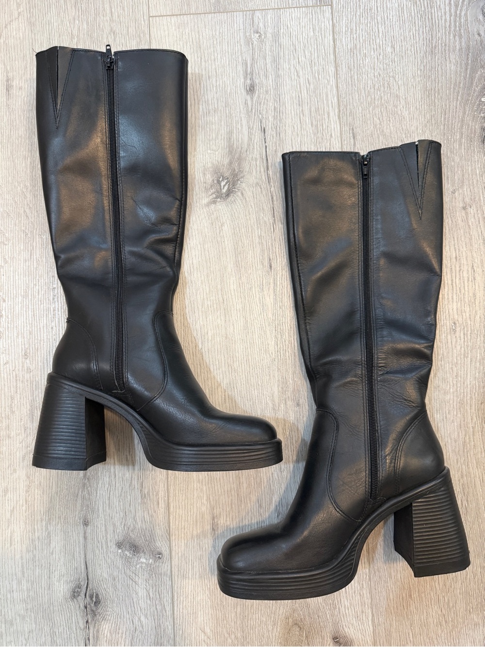 Steve Madden Fanatik Black Knee-High Block Heel Lug Boots - Picture 6 of 6
